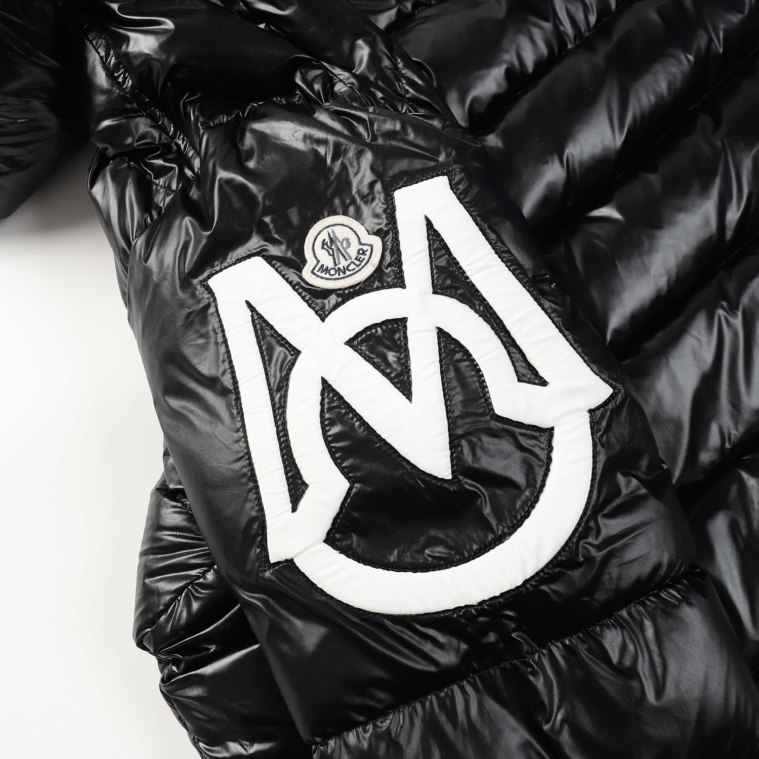 Veste monogrammée