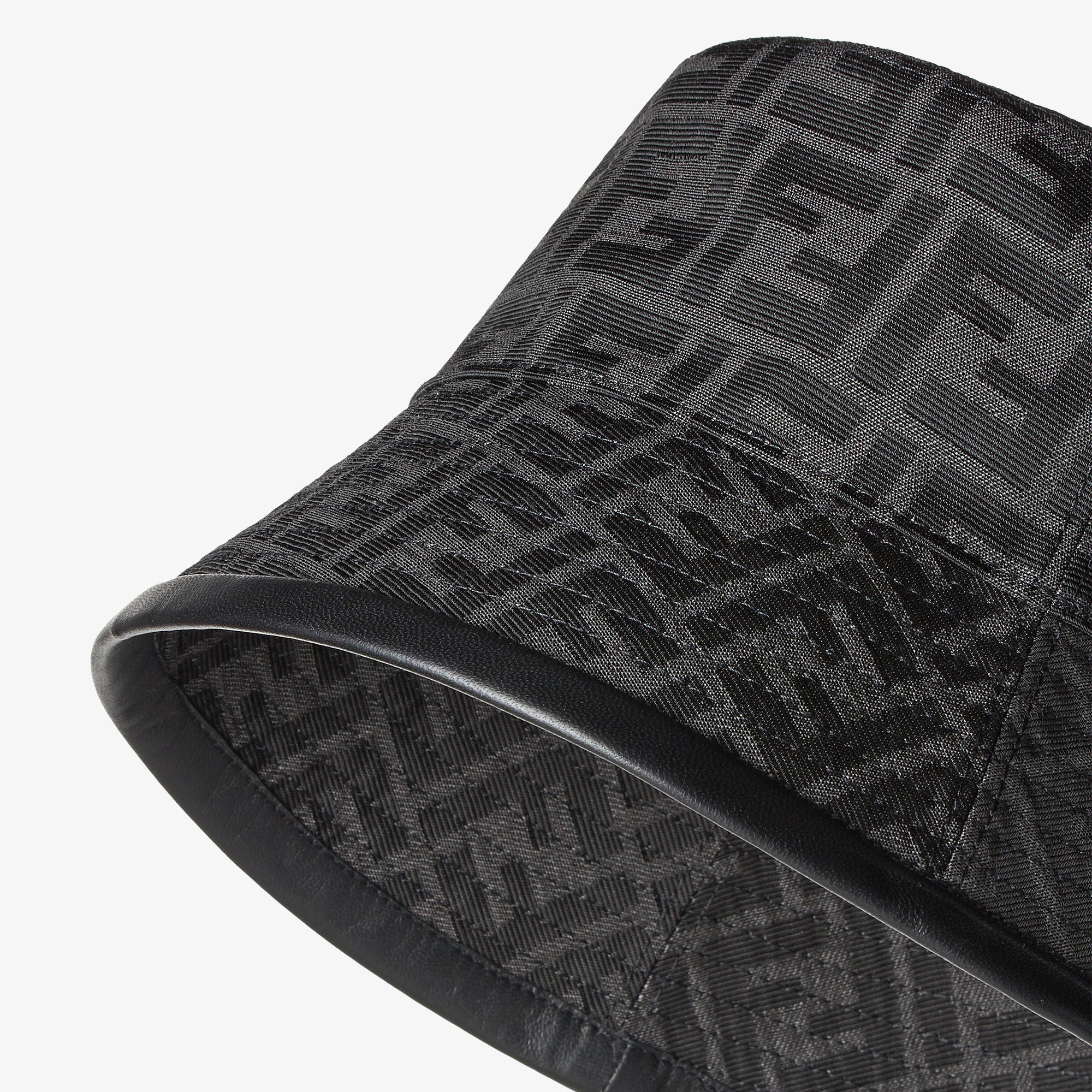 Bob en tissu jacquard FF noir