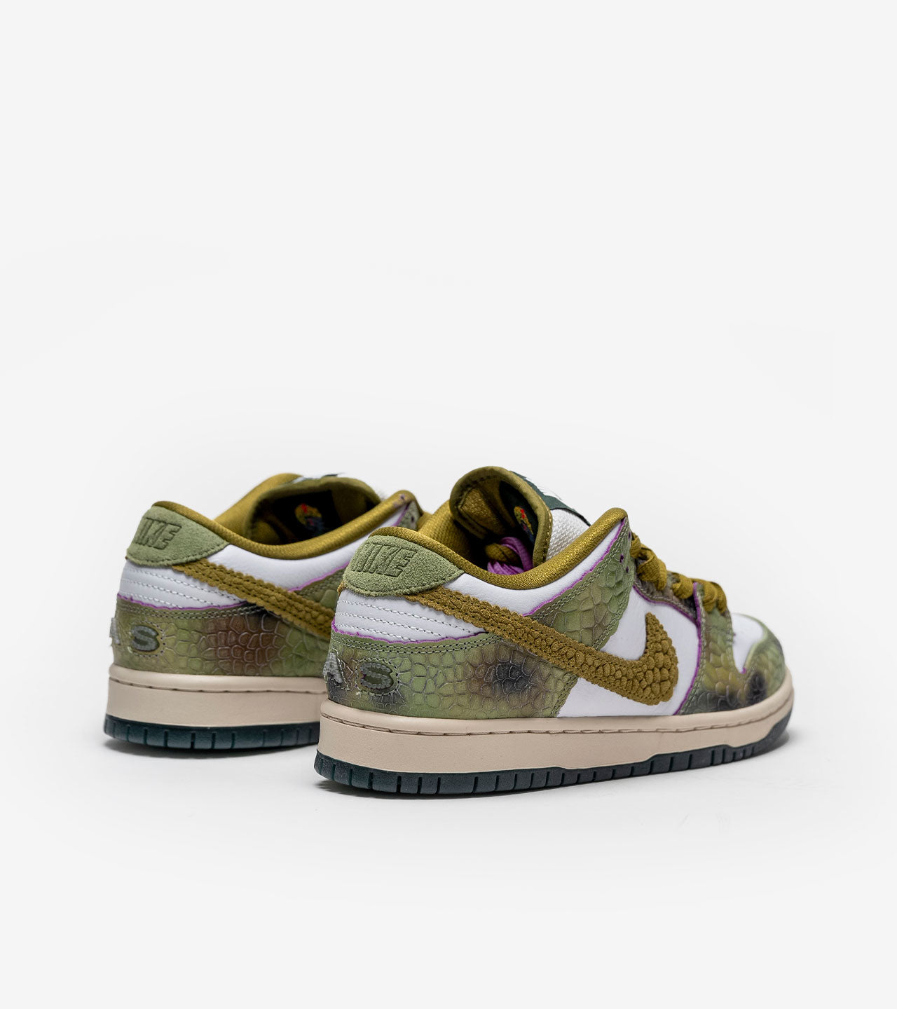 Nike SB Dunk Low Alexis Sablone Chameleon