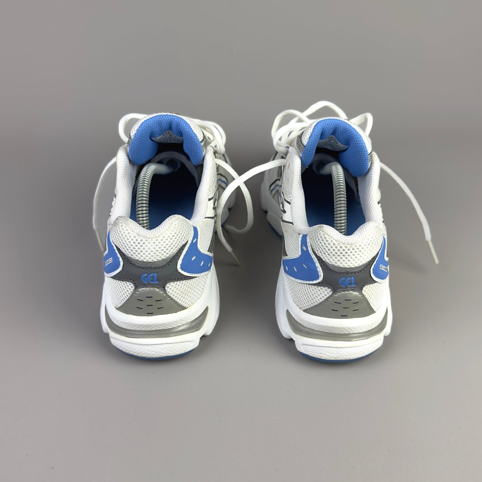 GEL Nimbus 16 — Blanc / Bleu azur / Noir