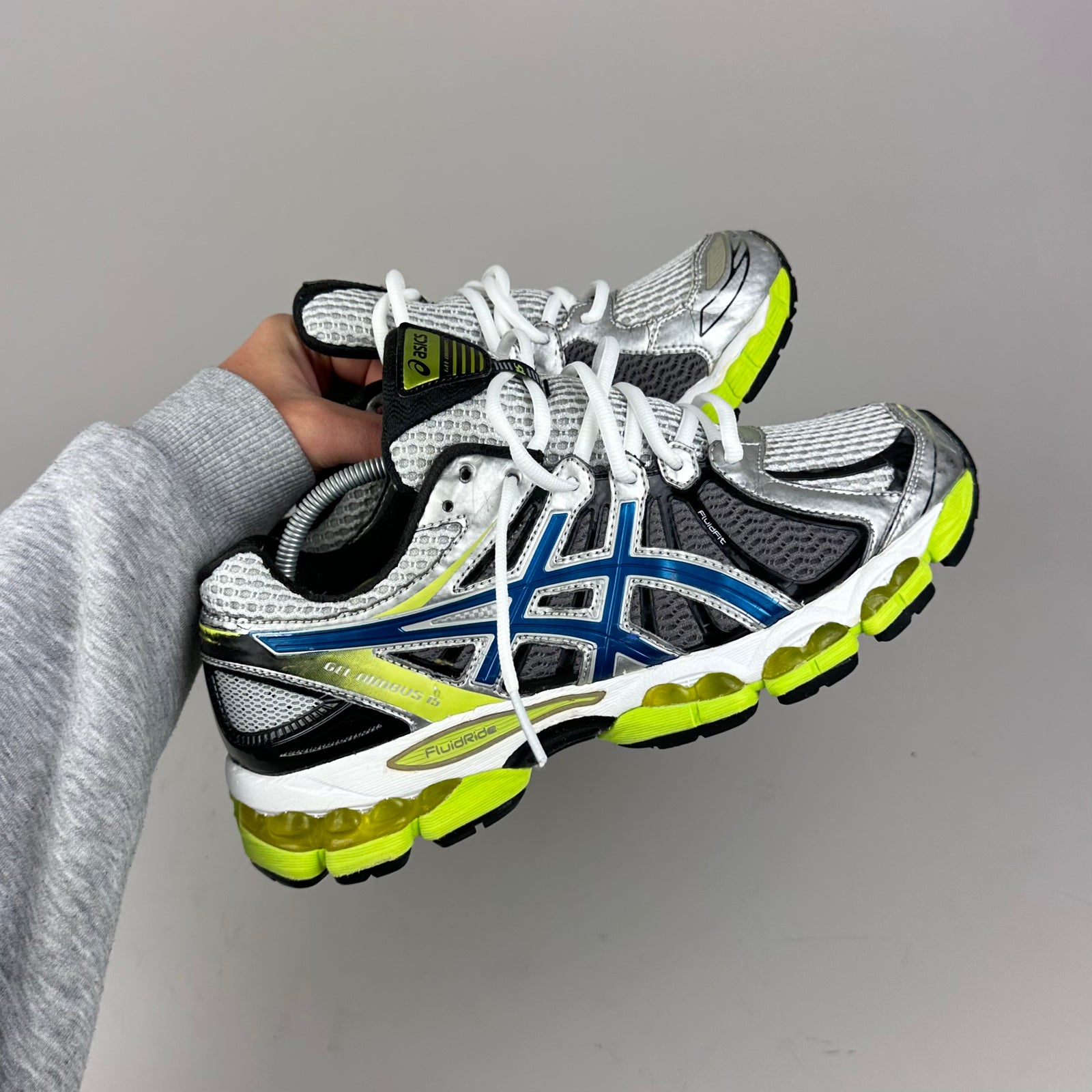 GEL Nimbus 16 — Blanc / Bleu roi / Jaune fluo